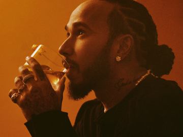 F1’s Lewis Hamilton Expands Lineup of Non-Alcoholic Beverages with Surprising New… 