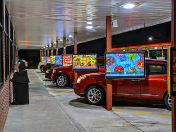 Beloved Drive-In Restaurant Abruptly Closes Without Warning Leaving Fans… 