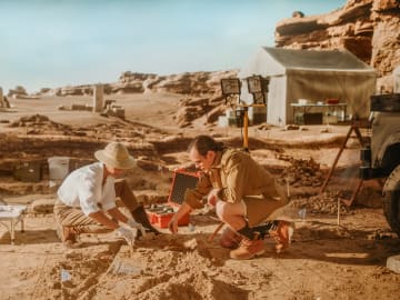 Student Archaeologists Unearth Native American Campsite,… 