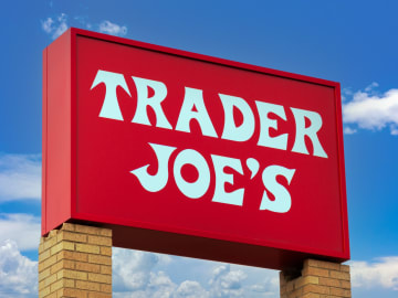 These Trader Joe’s Protein Bars Have Achieved ‘Legend’ Status Among… 