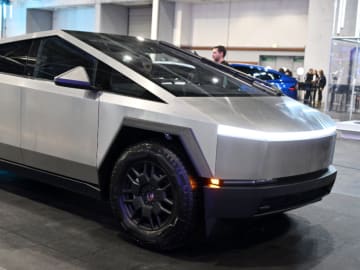 Cybertruck Owner Fires Gun at Vehicle to See If It