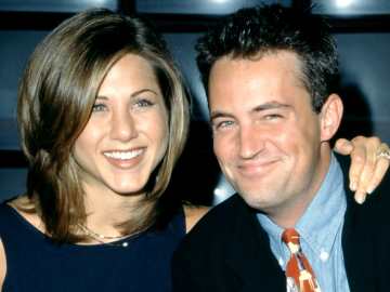 Jennifer Aniston Posts Tribute to Matthew Perry One Year… 