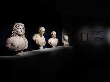 This $6 Marble Bust Used as a Doorstop to Sell for… 