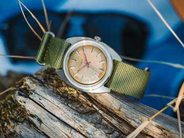 This New Timex Collab Is a Retro Field Watch That