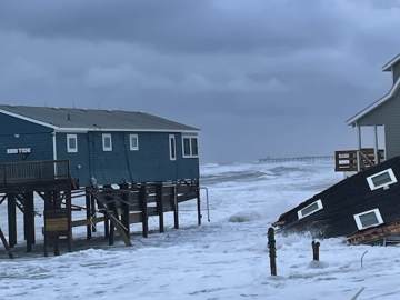 Another House Collapses Into Ocean at National… 