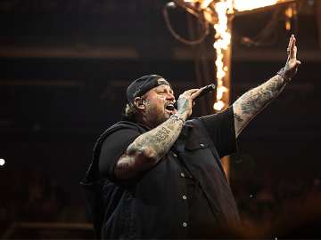 Jelly Roll’s Net Worth Proves Even the ‘Underdogs’ Can Make… 