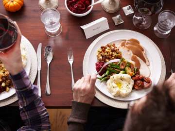Worried About Holiday Overeating? New Study Finds You