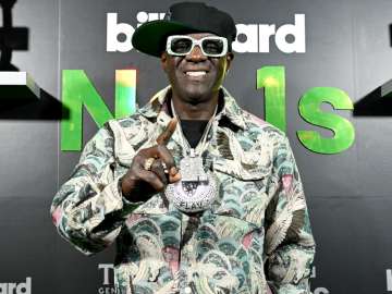 The rapper says he was kicked out from backstage after being invited to the event.