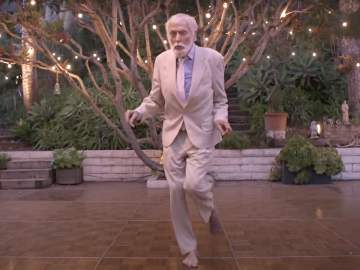 Dick Van Dyke, 98, Shows Off Impressive, Limber Dance Moves in New Coldplay… 