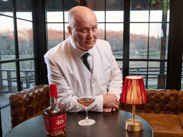 Best Bartender in the World Reveals Secrets to Great Holiday Cocktails—and One Might Surprise… 