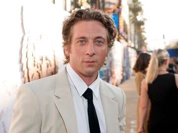 Jeremy Allen White Is Playing an Outrageous Star Wars Character in Next… 