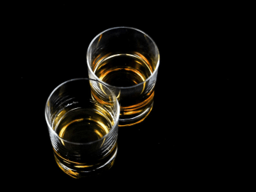 The whisky has a long, warming finish—perfect for the chilly days ahead.