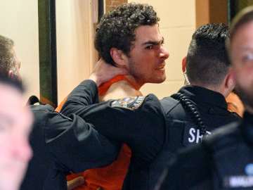 U.S. Attorney General Makes Decision on Seeking Death Penalty for Luigi… 