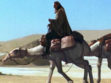 25 Years Later, Star Wars Just Brought Back One Very Weird… 