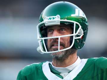 Jets Owner Weighs in on Aaron Rodgers