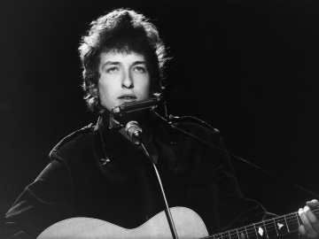 Rare Bob Dylan Typewritten Lyric Just Fetched $508K For One… 