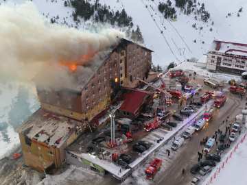At Least 66 Dead, 51 Injured in Fire at Popular Ski… 