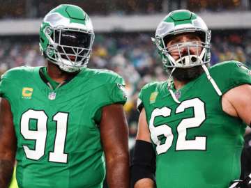 Jason Kelce’s Ex-Teammate Knows Who He’d Root for in Eagles–Chiefs Super… 
