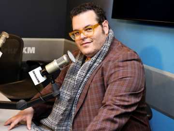 Josh Gad Reveals How Much Weight He
