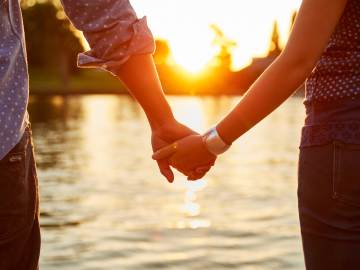Professional Dating Coach Gives 3 Simple Tips to Single… 