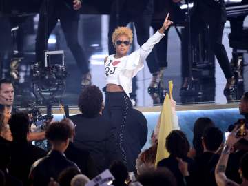 Janelle Monáe Just Recreated an Iconic Michael Jackson… 
