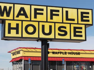 Waffle House Is Passing Rising Egg Prices on to… 