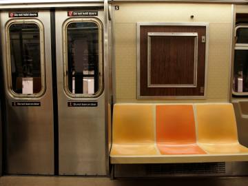 Video: Woman Gives Birth on NYC… 