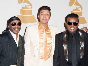 Rock & Roll Hall of Famer, Ex-Isley Brothers Member Dead at… 