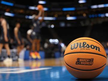 Former College Basketball Star Dead From Cancer at… 