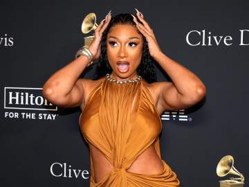 Megan Thee Stallion Turns Heads in Revealing Oscars… 