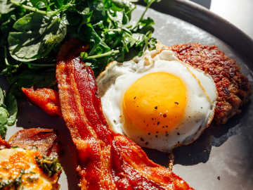 This Popular Diet May Put You at a Higher Risk for Colorectal… 