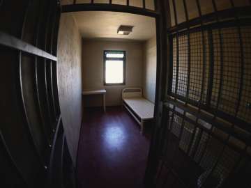 A Former NFL Player Is Going To Federal Prison For 30… 