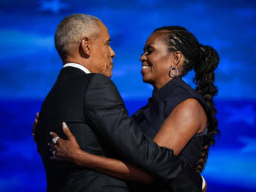 Michelle Obama Reveals Why She Made Barack Stop Playing… 