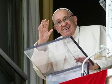 Vatican Gives Important Update on Pope Francis as Health Battle… 