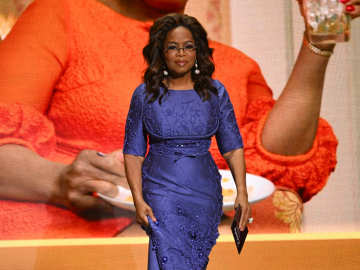 Oprah Winfrey, 71, Debuts Slim Figure… 
