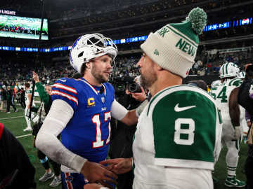 Josh Allen Makes His Thoughts on Aaron Rodgers Very… 