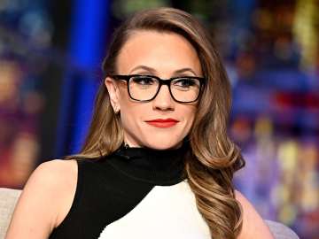 Fox News Contributor Undergoes Surgery for Breast Cancer 1 Month After Giving… 
