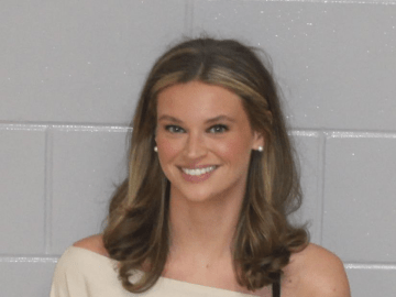 College Student Who Went Viral for Mugshot Arrested… 