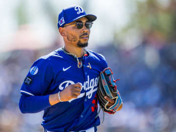 MLB Star Says His Stomach Is Eating Itself, Mysterious Illness Caused 25-Pound Weight… 