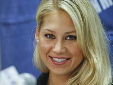 Anna Kournikova, 43, Seen on Boat Nearly 2 Months After Wheelchair… 