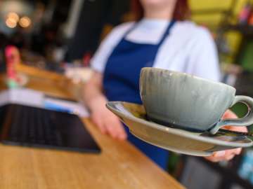 New York City Cafe & Bar Closes After Only Six… 
