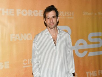 Mark Ronson Hospitalized After Mistake During His DJ… 