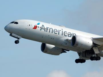 American Airlines Makes Concerning Decision on Flight Attendants:… 