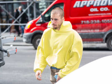 Justin Bieber Sends 4-Word Plea With Disturbing… 