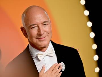 Jeff Bezos Just Lost a Whopping Amount of Money in Stock Market… 