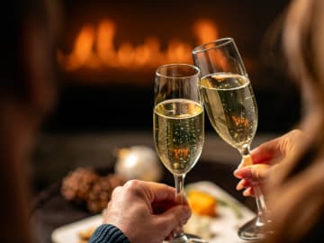 Man Wins Huge Lottery Prize on 31st Wedding… 