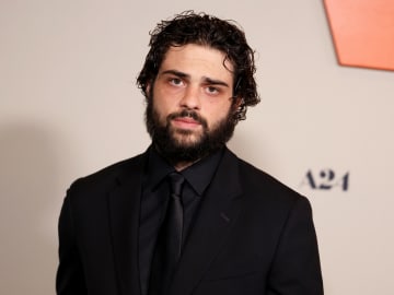 Noah Centineo Shows Off New Ripped Physique For 