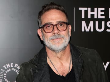 Jeffrey Dean Morgan Responds to Viral NSFW… 