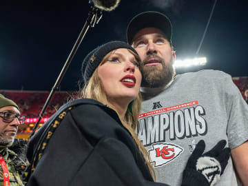 Travis Kelce, Taylor Swift Break Guinness World Record on Same Day as Engagement… 