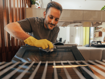 Make Your Cloudy Oven Door Glass Crystal Clear With These Genius… 